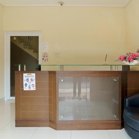 Dago Suites Syariah Cikarang Mitra Reddoorz بيكاسي المظهر الخارجي الصورة