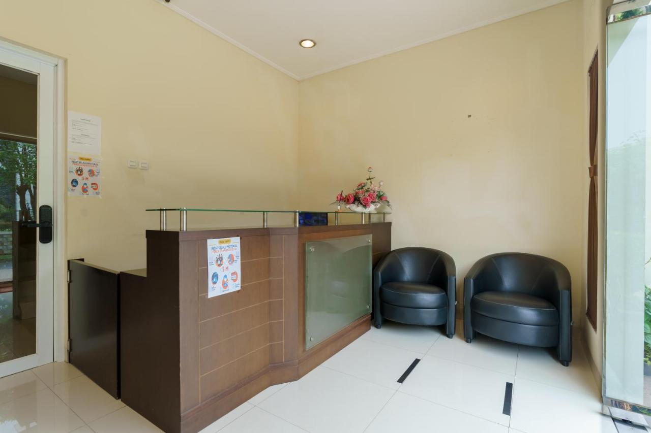 Dago Suites Syariah Cikarang Mitra Reddoorz بيكاسي المظهر الخارجي الصورة